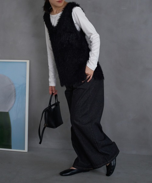 TRIANGLE PALETTE(トライアングルパレット)の「シャギーVネックベスト(ベスト・レディース・アイボリー/ダークグレー/ブラック・FREE)」の9枚目の写真