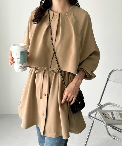 GeeRA（ジーラ）の「ケープデザインミドル丈トレンチコート（トレンチコート・レディース・アイボリー/ベージュ・LARGE/MEDIUM）」の15枚目の写真