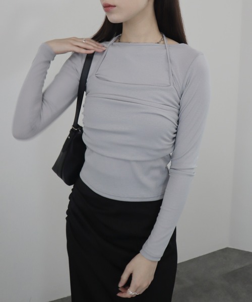 Reurie'(レウリィ)の「【ZOZO限定】ビスチェセットアップ風トップス/bustier setup like top 長袖 キャミソール ドッキング レイヤード 重ね着 シンプル きれいめ カジュアル 韓国 アイボリー グレー ブラック(Tシャツ/カットソー・レディース・グレー/ブラック/アイボリー・FREE)」の3枚目の写真