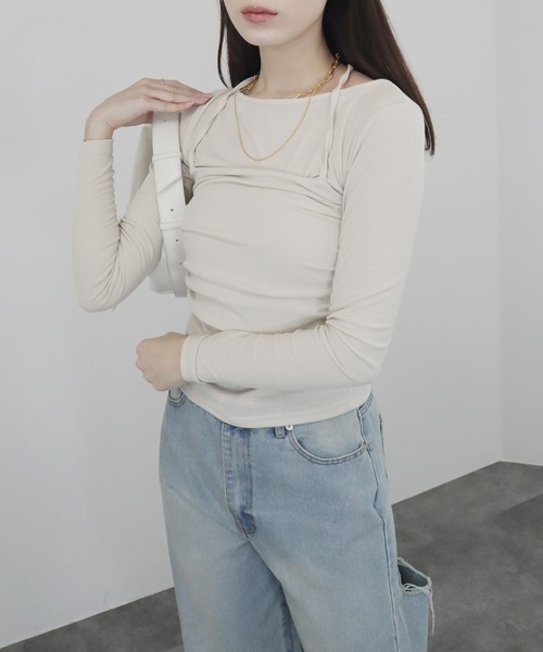 Reurie'(レウリィ)の「【ZOZO限定】ビスチェセットアップ風トップス/bustier setup like top 長袖 キャミソール ドッキング レイヤード 重ね着 シンプル きれいめ カジュアル 韓国 アイボリー グレー ブラック(Tシャツ/カットソー・レディース・グレー/ブラック/アイボリー・FREE)」の9枚目の写真