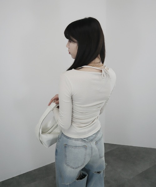 Reurie'(レウリィ)の「【ZOZO限定】ビスチェセットアップ風トップス/bustier setup like top 長袖 キャミソール ドッキング レイヤード 重ね着 シンプル きれいめ カジュアル 韓国 アイボリー グレー ブラック(Tシャツ/カットソー・レディース・グレー/ブラック/アイボリー・FREE)」の10枚目の写真