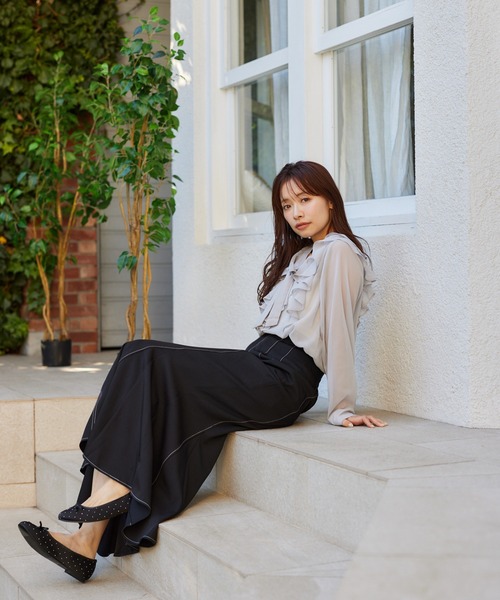 mysty woman(ミスティウーマン)の「ラッフルタイブラウス 315698(シャツ/ブラウス・レディース・アイボリー/グレー/ブラック・FREE)」の5枚目の写真