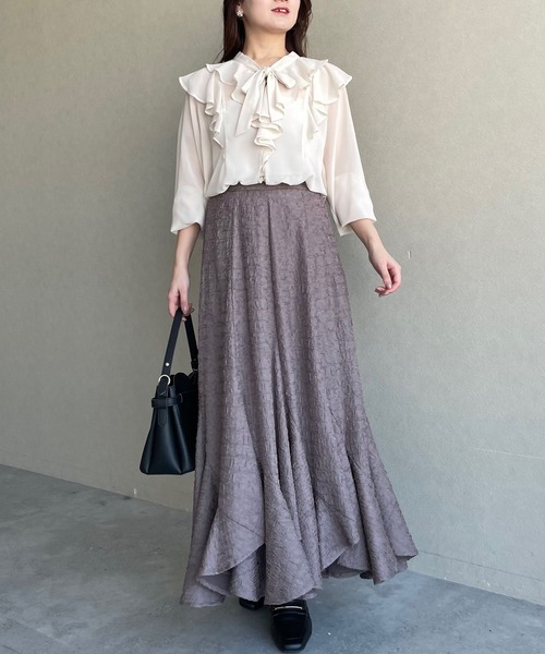 mysty woman(ミスティウーマン)の「ラッフルタイブラウス 315698(シャツ/ブラウス・レディース・アイボリー/グレー/ブラック・FREE)」の19枚目の写真