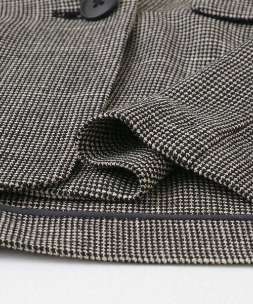 URBAN RESEARCH ROSSO WOMEN（アーバンリサーチ　ロッソ）の「カラミダブルジャケット（その他アウター・レディース・ブラック系その他/ホワイト系その他・38/36）」の19枚目の写真