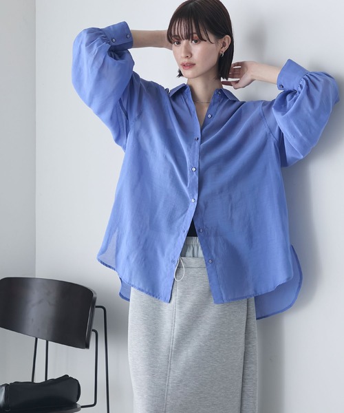 forksy.（フォルクシー）の「【forksy.】シアー ボリューム オーバーサイズ BIGシャツ（シャツ/ブラウス・レディース・チャコール/オフホワイト/グレー系/ブルー・FREE）」の4枚目の写真