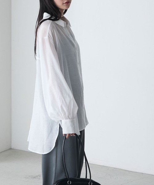 forksy.（フォルクシー）の「【forksy.】シアー ボリューム オーバーサイズ BIGシャツ（シャツ/ブラウス・レディース・チャコール/オフホワイト/グレー系/ブルー・FREE）」の9枚目の写真