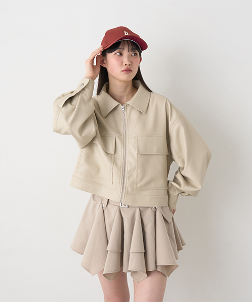 Mi-je(ミジェ)の「コンパクトレザージャケット【韓国ファッション】(ブルゾン・レディース・ブラック/アイボリー・F)」の1枚目の写真