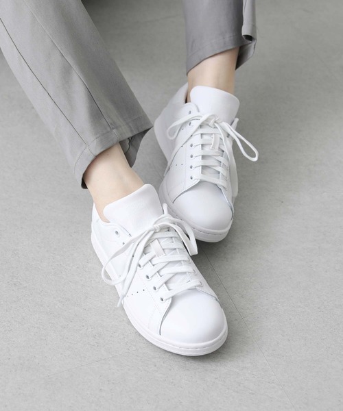 Gready Brilliant(グレディブリリアン)の「STANSMITH-W(スニーカー・レディース・ホワイト・23/24/23.5/24.5)」の1枚目の写真
