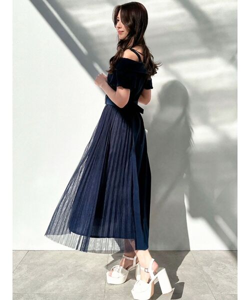 RESEXXY(リゼクシー)の「ツイスト厚底サンダル(サンダル・レディース・ホワイト/ベージュ/ブラック・SMALL/MEDIUM/LARGE)」の18枚目の写真