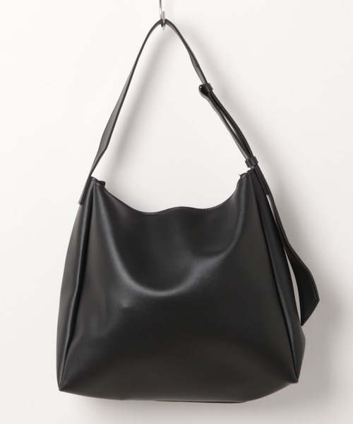 merrylatte（メリーラテ）の「ポーチ付きワンハンドルトート（トートバッグ・レディース・ブラック・FREE）」の4枚目の写真