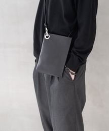 Senti（センティ）の「【 SENTI 】SHRINK LEATHER MINI SHOULDER BAG シュリンクレザーミニショルダーバッグ（ショルダーバッグ・メンズ）」