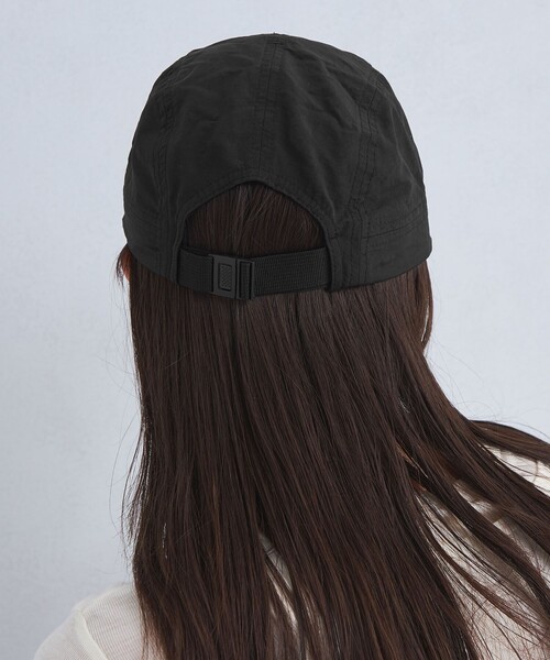 green label relaxing（グリーンレーベルリラクシング）の「2WAY コード付き キャップ 2 / CAP - UVカット -（キャップ・レディース・ナチュラル/ブラック/ダークグレー・FREE）」の11枚目の写真