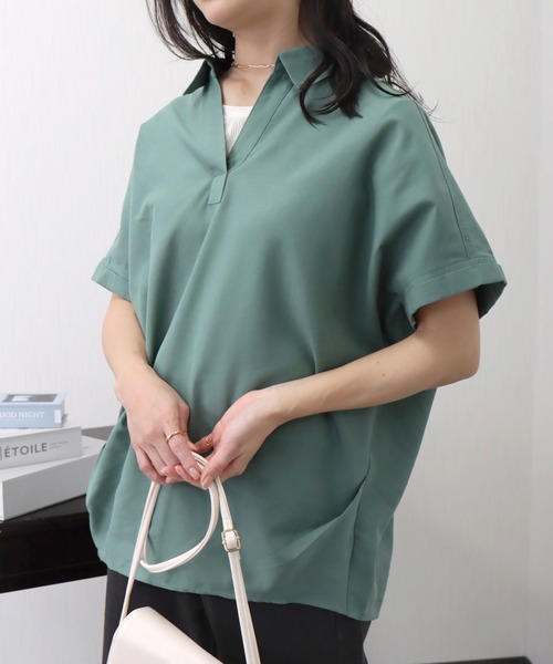 libelle more（リベル モア）の「やわさらリネン〈洗濯機可能・吸水速乾・UVカット〉無地スキッパーシャツ（シャツ/ブラウス・レディース・ベージュ/ネイビー/ラベンダー/オフホワイト/セージグリーン/レモンイエロー・M/L）」の3枚目の写真