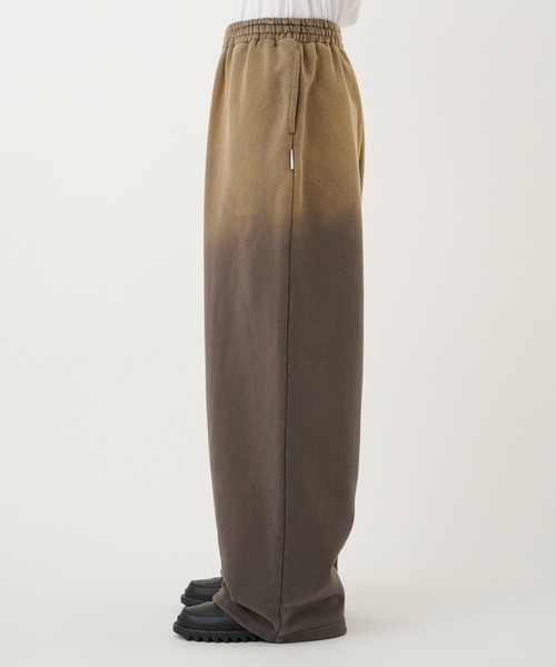 BASICKS（ベイシックス）の「Fade Large Fit Sweat Trouser（スウェットパンツ・メンズ・グレー/ブラック・SMALL/MEDIUM）」の6枚目の写真