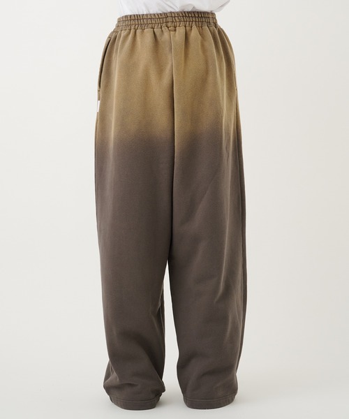 Fade Large Fit Sweat Trouser（スウェットパンツ）｜BASICKS（ベイ 