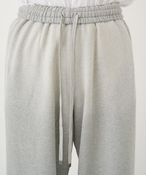 BASICKS（ベイシックス）の「Fade Large Fit Sweat Trouser（スウェットパンツ・メンズ・グレー/ブラック・SMALL/MEDIUM）」の21枚目の写真