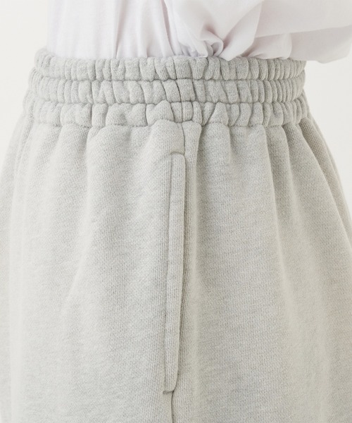 BASICKS（ベイシックス）の「Fade Large Fit Sweat Trouser（スウェットパンツ・メンズ・グレー/ブラック・SMALL/MEDIUM）」の22枚目の写真