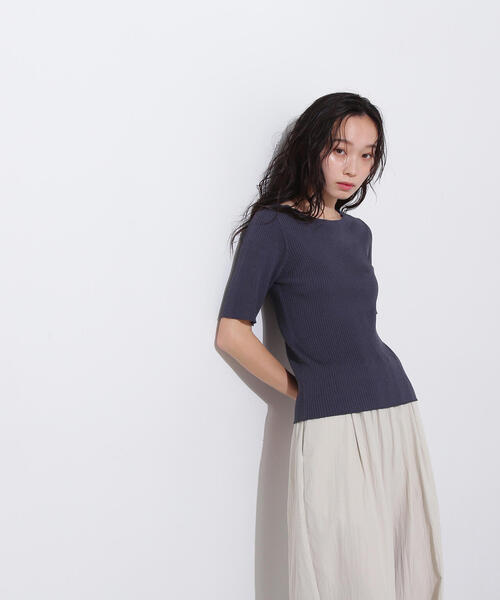 N.（N. Natural Beauty Basic）（エヌエヌナチュラルビューティーベーシック）の「前後２ＷＡＹ半袖ニット（ニット/セーター・レディース・グレー/オフホワイト/オレンジ・MEDIUM）」の4枚目の写真