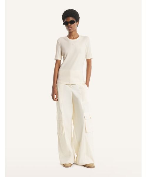 Maison Kitsune(メゾンキツネ)の「BABY FOX RIBBED FITTED TEE-SHIRT(Tシャツ/カットソー・レディース・ネイビー/ライトピンク/アイボリー/ライトグレー・XS/S/M/L/XL)」の13枚目の写真