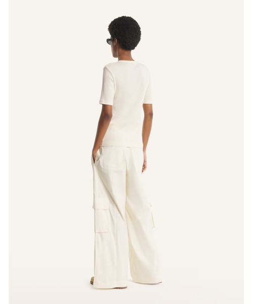 Maison Kitsune(メゾンキツネ)の「BABY FOX RIBBED FITTED TEE-SHIRT(Tシャツ/カットソー・レディース・ネイビー/ライトピンク/アイボリー/ライトグレー・XS/S/M/L/XL)」の14枚目の写真