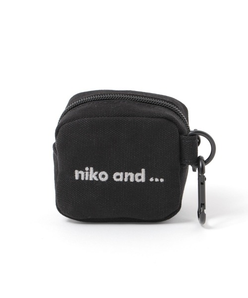 niko and...(ニコアンド)の「オリジナルニコロゴキューブポーチ(ポーチ・レディース・オフホワイト/ブラック・0)」の4枚目の写真