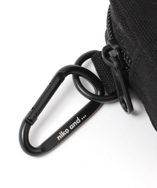 niko and...(ニコアンド)の「オリジナルニコロゴキューブポーチ(ポーチ・レディース・オフホワイト/ブラック・0)」の8枚目の写真