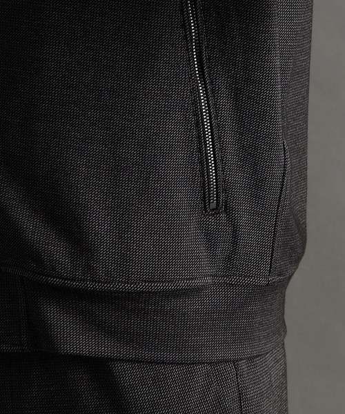 MONSIEUR NICOLE(ムッシュニコル)の「テクニカルドビー クルーネックブルゾン(MA-1・メンズ・ブラック/ネイビー/グレー・SMALL/MEDIUM/LARGE/X-LARGE)」の16枚目の写真