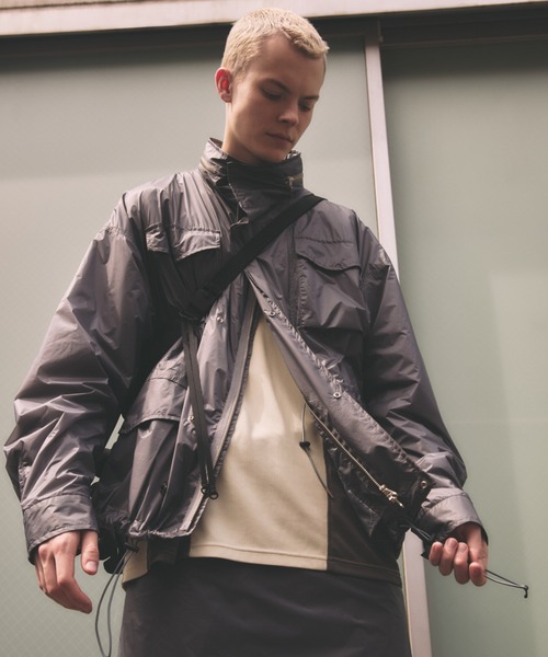 YDOT(ワイドット)の「【YDOT / ワイドット】 7DN LIGHTWEIGHT FIELD JACKET(ナイロンジャケット・メンズ・ブラック/グレー・MEDIUM/LARGE)」の2枚目の写真