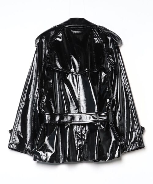 JOHN LAWRENCE SULLIVAN（ジョンローレンスサリバン）の「PATENT SHORT TRENCH COAT（トレンチコート・レディース・ブラック・SMALL）」の4枚目の写真