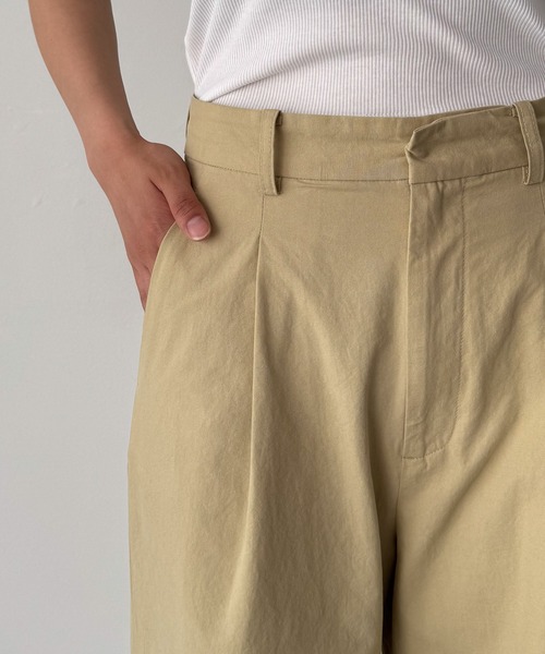 CANAL JEAN（キャナルジーン）の「HARING　コットンチノワイドパンツ（チノパンツ・レディース・ブラック/ベージュ・SMALL/MEDIUM/X-SMALL）」の12枚目の写真