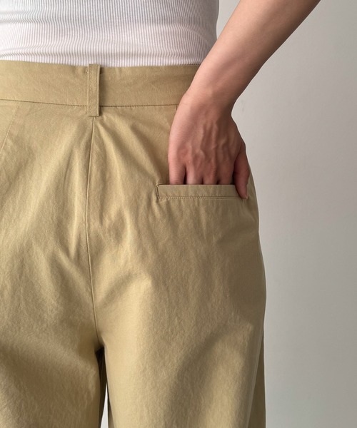 CANAL JEAN（キャナルジーン）の「HARING　コットンチノワイドパンツ（チノパンツ・レディース・ブラック/ベージュ・SMALL/MEDIUM/X-SMALL）」の13枚目の写真