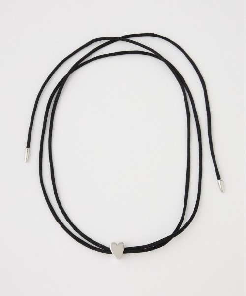 SLY（スライ）の「HEART CHARM CHOKER ハート チャーム チョーカー（チョーカー・レディース・ホワイト/ブラック・FREE）」の2枚目の写真