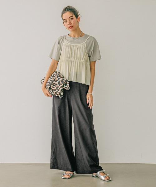 BAYFLOW（ベイフロー）の「[前後で着られる]2WAYラメキャミビスチェ（キャミソール・レディース・グレー/オフホワイト/ライトブルー/ブラック・FREE）」の5枚目の写真