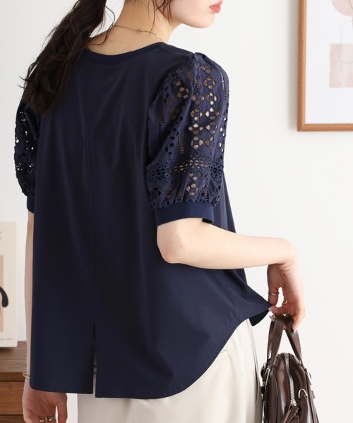 BRODIAEA(ブローディア)の「BRODIAEA 袖レース切り替えバックスリット5分袖カットソー(Tシャツ/カットソー・レディース・ベージュ/ネイビー/オフホワイト・40)」の18枚目の写真
