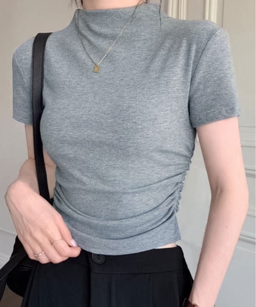 kirakiraShop(キラキラショップ)の「サイドギャザー モックネック 半袖 サマーニットソー(Tシャツ/カットソー・レディース・グレー/ブラック/ホワイト・FREE)」の14枚目の写真