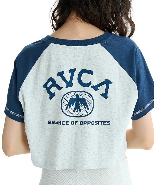 RVCA（ルーカ）の「RVCA レディース TAOS CROPPED RAGLAN ST Tシャツ 【2025年夏モデル】/ルーカラグランスリーブクロップド丈半袖Tシャツ（Tシャツ/カットソー・レディース・グレー/ブラウン系その他/ホワイト・SMALL/MEDIUM/LARGE）」の17枚目の写真