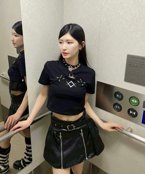REFLEM メタリックオーバルロゴ切り替えレース切替クロップドTシャツ REFLEM【レフレム】メタリックオーバルロゴ切り替えレース切替