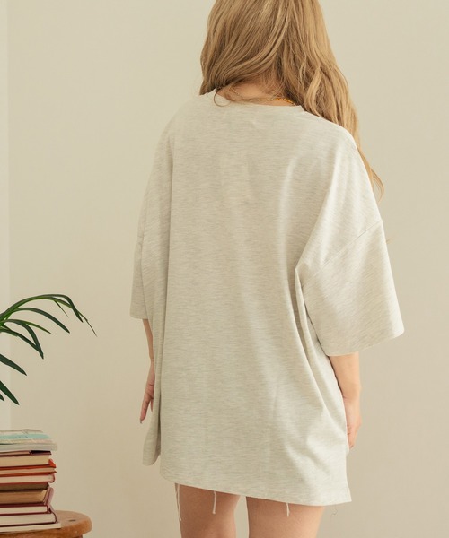 anap mimpi(アナップミンピ)の「オイスタープリント半袖オーバーサイズTシャツ(Tシャツ/カットソー・レディース・キナリ/オートミール/ブラック・FREE)」の11枚目の写真