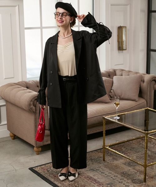 BONLECILL noir（ボンルシールノワール）の「【BONLECILL noir】カップ付きハートネックギャザーベロアキャミソール（キャミソール・レディース・ブラウン/ブラック/アイボリー・FREE）」の8枚目の写真