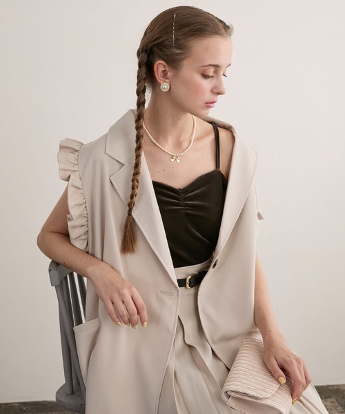 BONLECILL noir（ボンルシールノワール）の「【BONLECILL noir】カップ付きハートネックギャザーベロアキャミソール（キャミソール・レディース・ブラウン/ブラック/アイボリー・FREE）」の22枚目の写真