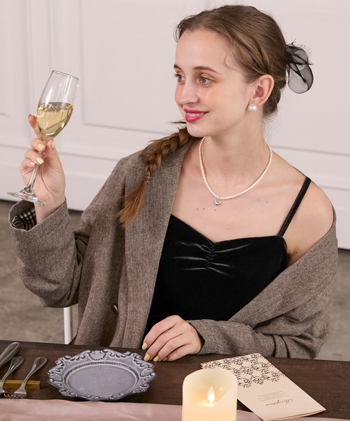 BONLECILL noir（ボンルシールノワール）の「【BONLECILL noir】カップ付きハートネックギャザーベロアキャミソール（キャミソール・レディース・ブラウン/ブラック/アイボリー・FREE）」の13枚目の写真