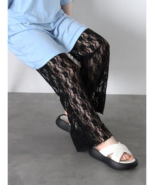 ehka sopo(エヘカソポ)の「クロスボリュームサンダル(サンダル・レディース・オフホワイト/ブラック/ベージュ・M/L)」の10枚目の写真