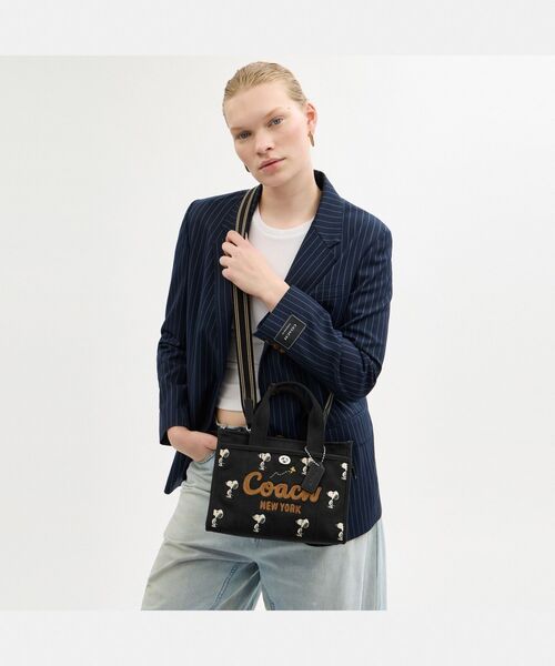 COACH X PEANUTS】カーゴ トート バッグ 26・スヌーピー