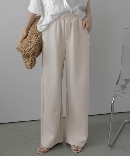 ほぼ未使用　イタリア製marzotto ベージュ スラックス ストレートレッグ ほぼ未使用 イタリア製marzotto ベージュ スラックス ストレート