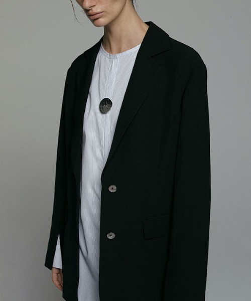 ETRE TOKYO(エトレトウキョウ)の「SANTEトリアセリネンエアリージャケット(テーラードジャケット・レディース・ネイビー/アイボリー/ブラック・S/M)」の1枚目の写真