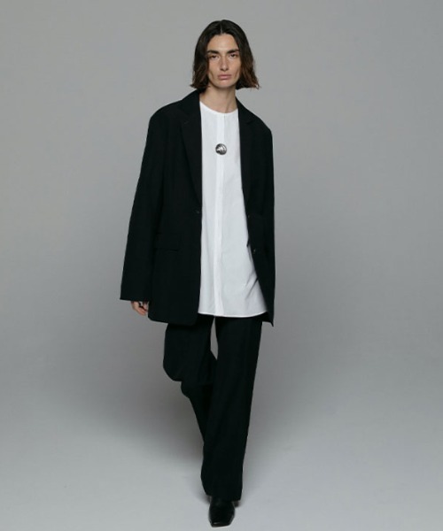 ETRE TOKYO(エトレトウキョウ)の「SANTEトリアセリネンエアリージャケット(テーラードジャケット・レディース・ネイビー/アイボリー/ブラック・S/M)」の4枚目の写真