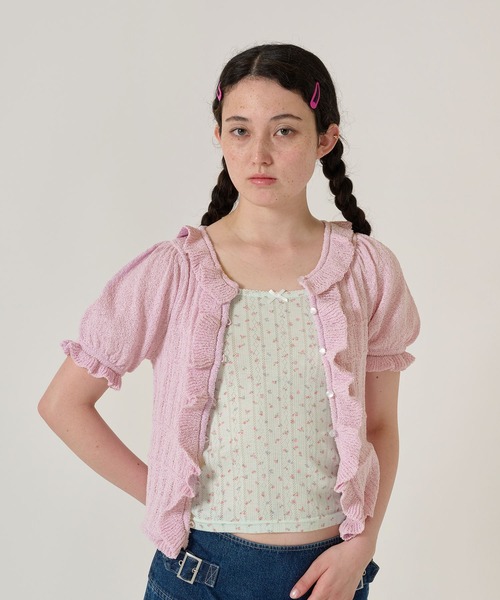 TINA:JOJUN(ティーナジョジュン)の「フリル付き 半袖ニットカーディガン TINA:JOJUN(カーディガン/ボレロ・レディース・ピンク/ネイビー・M)」の5枚目の写真