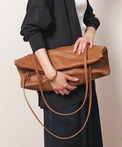 arron（アローン）の「【arron/ アロン】soft leather bag（ハンドバッグ・レディース・キャメル/ブラック・FREE）」の10枚目の写真