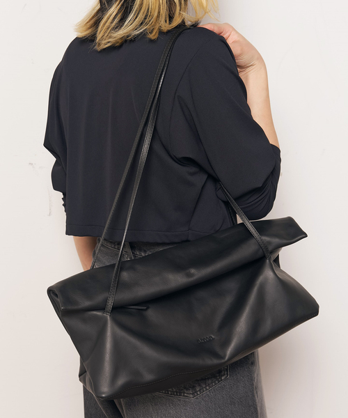 arron（アローン）の「【arron/ アロン】soft leather bag（ハンドバッグ・レディース・キャメル/ブラック・FREE）」の15枚目の写真