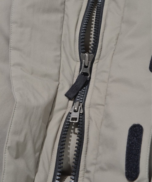 SUPERTHANKS(スーパーサンクス)の「ダウンジャケットコートAOAP Collaboration Down Jacket(ダウンジャケット/コート・メンズ・ブラック/カーキ・S/M/L)」の11枚目の写真